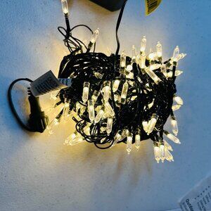 Christmas String Lights 100-Count LED  Indoor Outdoor Use Warm White Green Wire